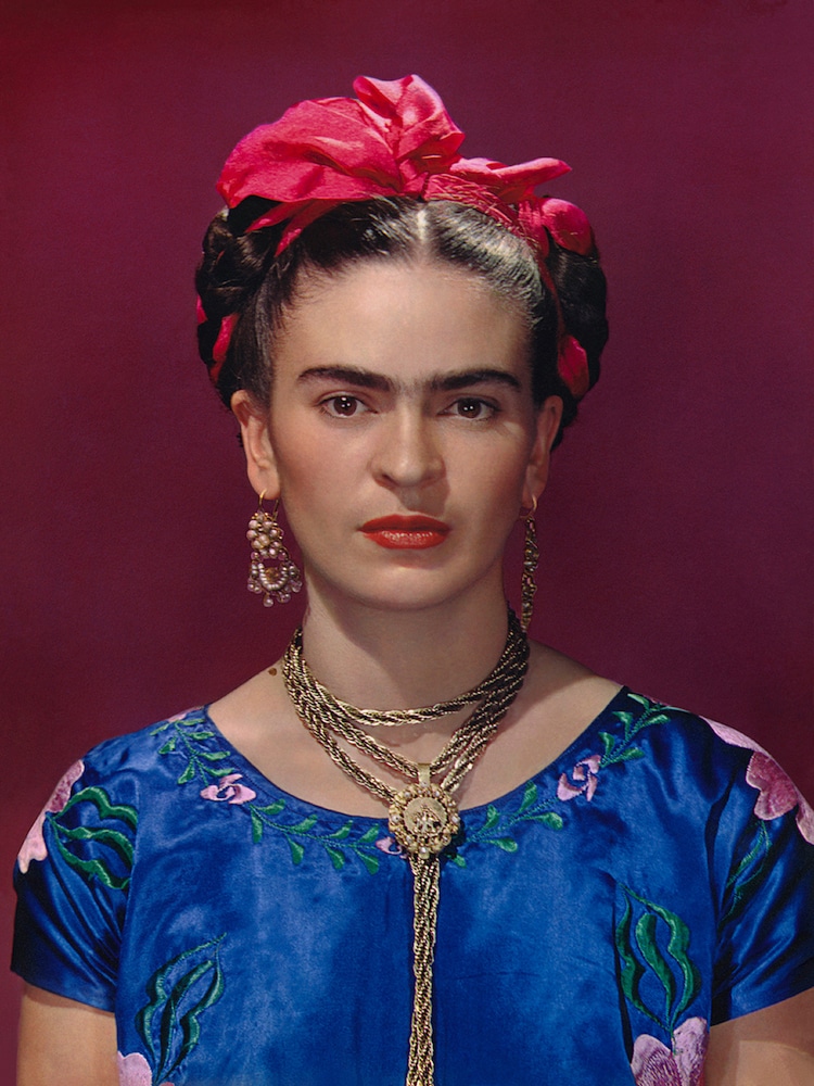 Frida Kahlo Exhibit Making Her Self Up Frida Kahlo Clothing V&A Museum