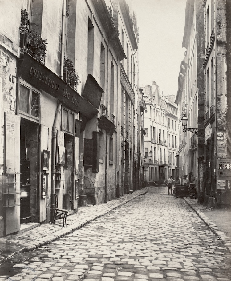 巴黎狭窄的街道